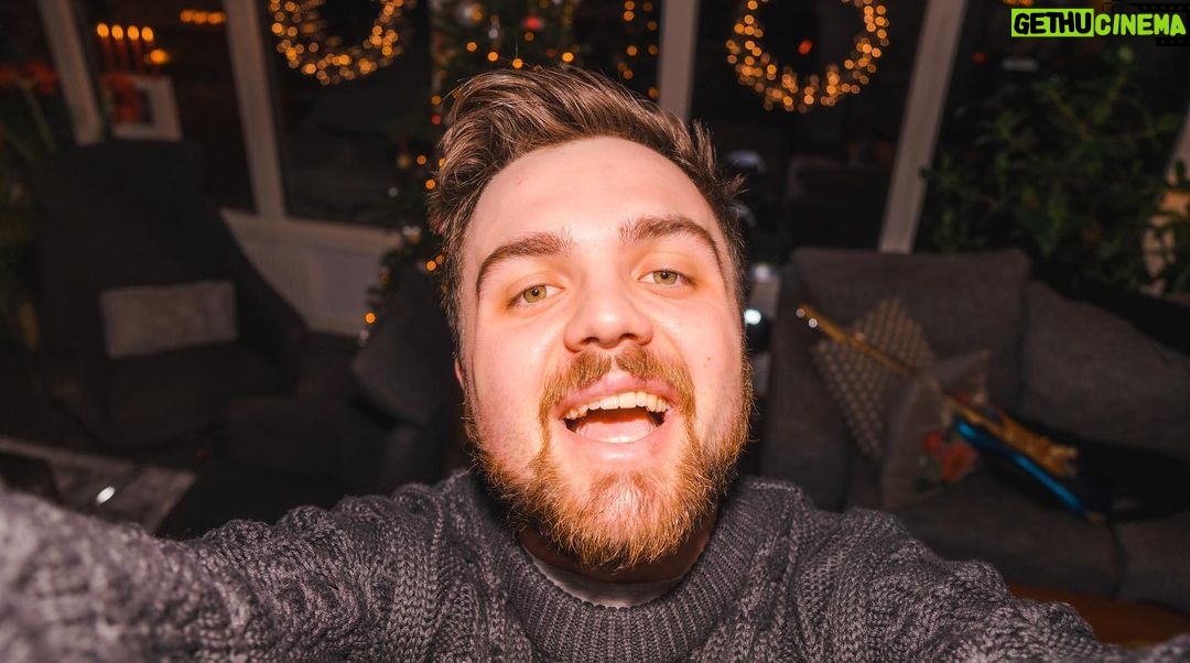 Carl Stanley - 3.2K Likes - God Jul bönner!
Akta huet!❤️