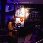 Carl Stanley Instagram - Pangdag. Kaffe med ostronsocietén. Macke läste högt ur Sveriges roligaste tegelsten. Akta huet.