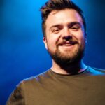 Carl Stanley Instagram - Otrolig jävla nypremiärhelg för Akta Huet! Tack alla som kom och tack Alla som säger fina saker om showen❤️ Vill man komma och kolla så finns det lite biljetter kvar (kanske att man ska snabba sig en aning). Länk i bio!