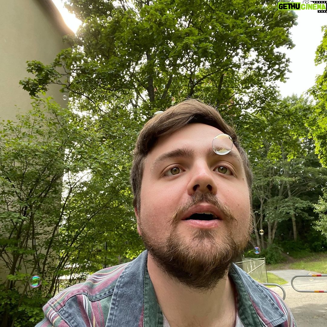 Carl Stanley - 3.5K Likes - Bobblor som e så rolet.
Akta huet.