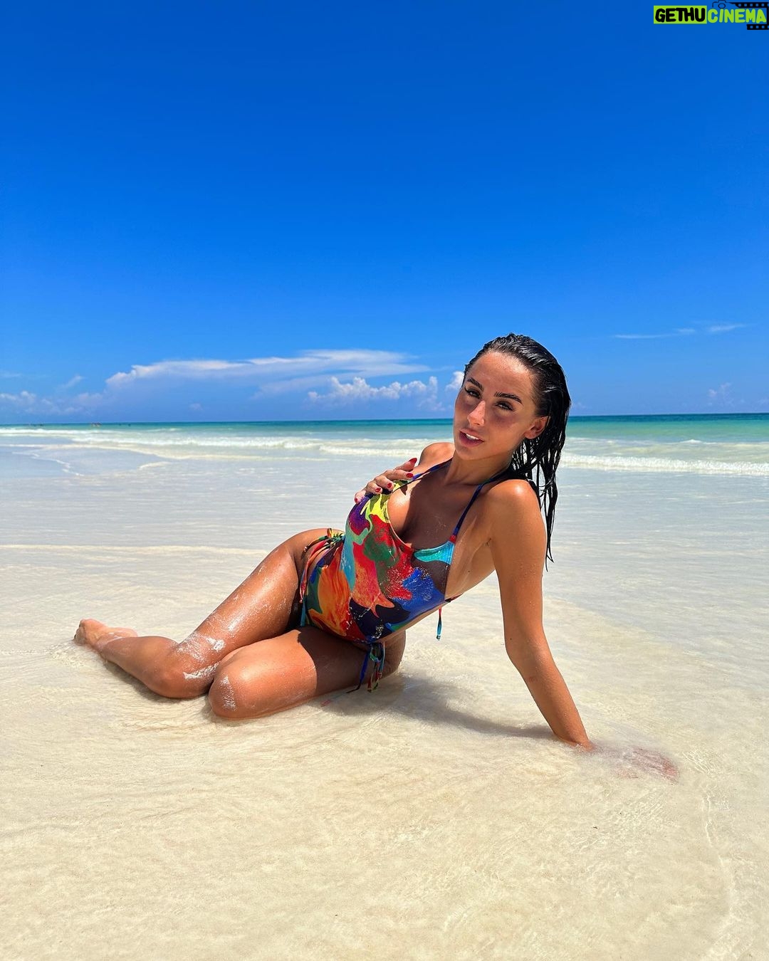 Carla Talon Instagram - ven aquí Tulum, México