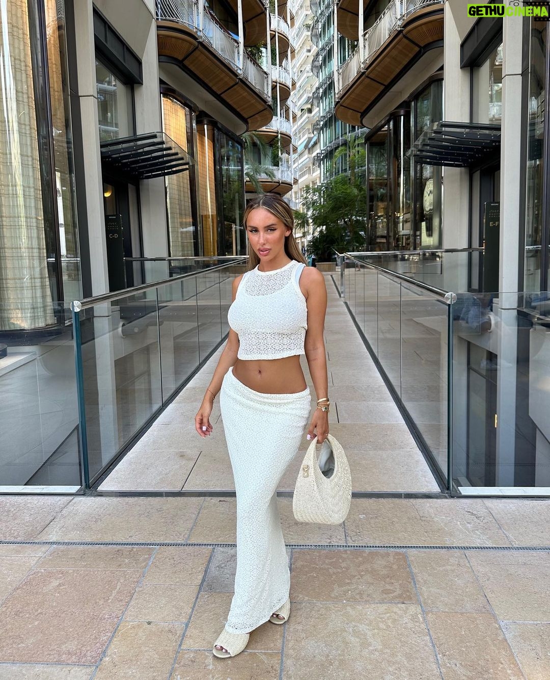 Carla Talon Instagram - stay put @fashionnova Monte-Carlo, Monaco