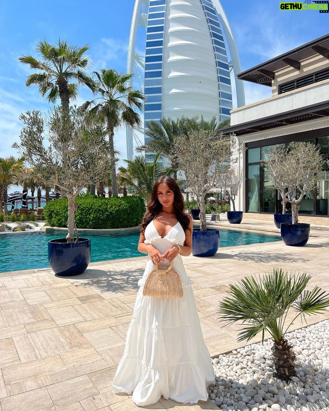 Carla Talon Instagram - How about now 🤍 @fashionNova Dubai, United Arab Emirates