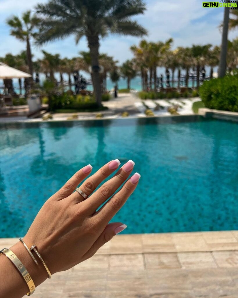 Carla Talon Instagram - How about now 🤍 @fashionNova Dubai, United Arab Emirates