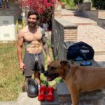 Carlo Pedersoli Jr. Instagram – Casual training with my boy 🐶 𝐻𝒶𝓅𝓅𝒾𝓃𝑒𝓈𝓈