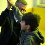 Carlos Moedas Instagram - Um ano de Avenidas. O primeiro equipamento, de seis já implementados, do projeto Um Teatro em cada Bairro celebrou hoje o seu primeiro ano de atividade, promovendo uma cultura descentralizada e mais próxima das pessoas. #teatroemcadabairro #avenidas #cultura #lisboa #cmlisboa
