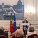 Carlos Moedas Instagram - ❗️Ninguém é dono dos portugueses. O Centro Interpretativo do 25 de abril de 1974 vai nascer no Terreiro do Paço. Por respeito à História, pelo significado de abril e pelo futuro. Este ano celebramos 50 anos de 25 de abril, é importante relembrar que só os portugueses são donos do seu destino. #25deabril #abril #25deabril1974 #50anos #liberdade
