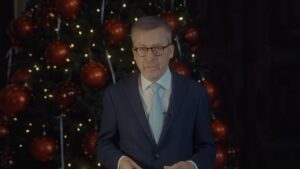 Carlos Moedas Instagram - 🎄 Desejo-vos um feliz Natal e que 2024 vos traga o melhor.

#feliznatal #natal