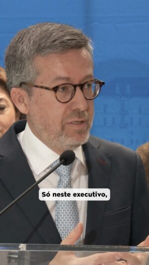 Carlos Moedas Instagram - 🩺 Já investimos mais de 20 milhões de euros em centros de saúde. Até 2027, investiremos mais 40 milhões. Queremos fazer mais e melhor, mas o Governo tem que nos dar os meios para conseguirmos dar às pessoas a resposta que merecem.

#saude #centrodesaude #lisboa #cmlisboa