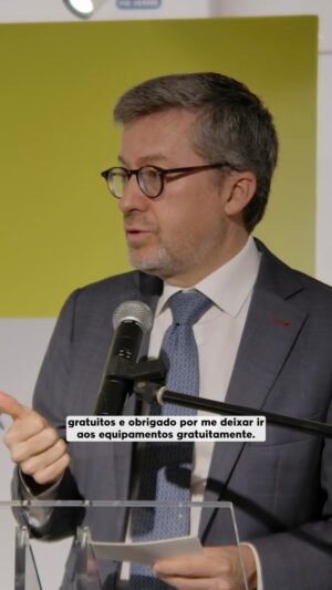 Carlos Moedas Instagram - ➡️ Estamos a fazer Cultura por toda a cidade. O Teatro em cada bairro reflete a nossa visão de Cultura. A Cultura que serve todas as pessoas, que se cruza com várias áreas. Estamos a concretizar uma visão onde não há divisões na cultura.

#cultura #lisboa #cmlisboa