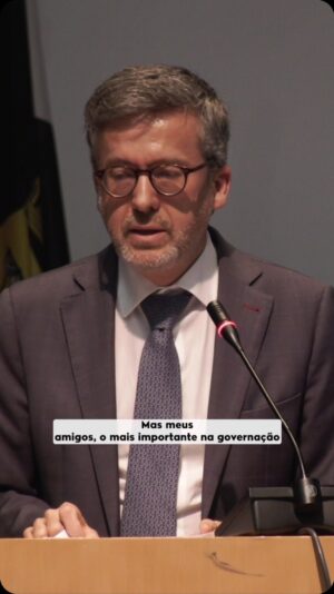 Carlos Moedas Instagram - ❗️ Vamos continuar a diminuir os impostos para quem mora em Lisboa e aumentar a taxa turística para quem nos visita. Os lisboetas não podem pagar mais impostos.

#cmlisboa #lisboa