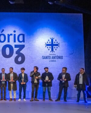 Carlos Moedas Instagram - Quando um povo deixa de contar a sua história, começa a ter medo. Quem a conta, tem uma identidade forte. 🗣️ O projeto “História com Voz” conta a nossa história colocando a cultura em primeiro. É esta a visão que tenho para Lisboa, uma cidade com a cultura ao centro.

Mais informações 🔗 historiacomvoz.pt

#historiacomvoz #lisboa #santoantonio #freguesiasantoantonjo #cmlisboa #cultura
