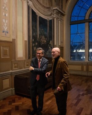 Carlos Moedas Instagram - 🏅 Atribuímos a Medalha de Mérito Cultural ao homem e mestre que revolucionou o bailado no nosso país e levou Portugal ao mundo. Obrigado, Vasco Wellenkamp. 

#medalha #cultura #lisboa #cmlisboa
