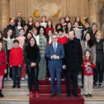 Carlos Moedas Instagram – 🎵 Dia de ouvir as janeiras nos Paços do Concelho cantadas pelo Coro ComPasso da Escola Artística de Música do Conservatório Nacional.

#janeiras #lisboa #cmlisboa