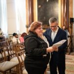 Carlos Moedas Instagram - 🔑🏡 Entregámos as chaves de vários programas municipais de habitação, resultado do trabalho que temos vindo a desenvolver. Sabemos que ainda há muito por fazer e comprometemo-nos a continuar a construir e a reabilitar mais para dar resposta a um direito básico: a habitação digna. #habitacao #lisboa #cmlisboa