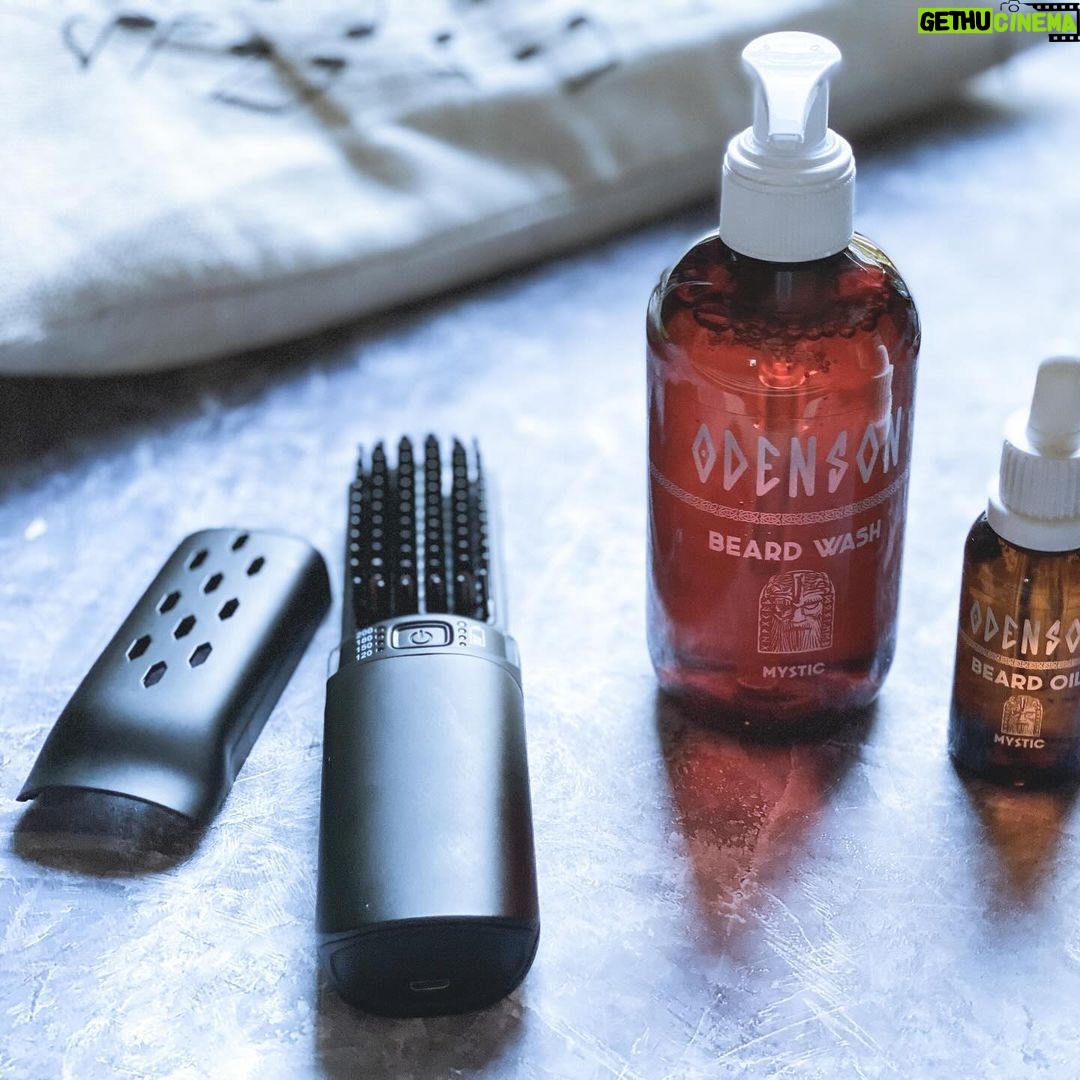 Carlos Nóbrega Instagram - This is for the beard lovers out there 🙌🏻 🧔🏻♂️⠀ @odenson_official ⠀ ⠀ It’s time to level up your beard game with these top 3 must-have grooming tools/grooming products !⠀ ⠀ 🧔 Odenson Beard Forger 🚿 Odenson Beard Wash 💧 Odenson Beard Oil⠀ ⠀ Designed to meet the needs of all men! ⠀ odenson.com⠀ ⠀ ⠀ ⠀ ⠀ ⠀ #odenson #perfectbeard #forger #grooming #mangrooming #stylish #beard #beardcare #beardstyle #beardlife #beardgang #beardstraightener #cnlive #lifestyle #bearded #beard #menfashion #barba #beard #beardedmen #beardlife #beardsofinstagram #beardstyle #beardgang #barbershop #beardclub #style #beardproducts #haircareproducts