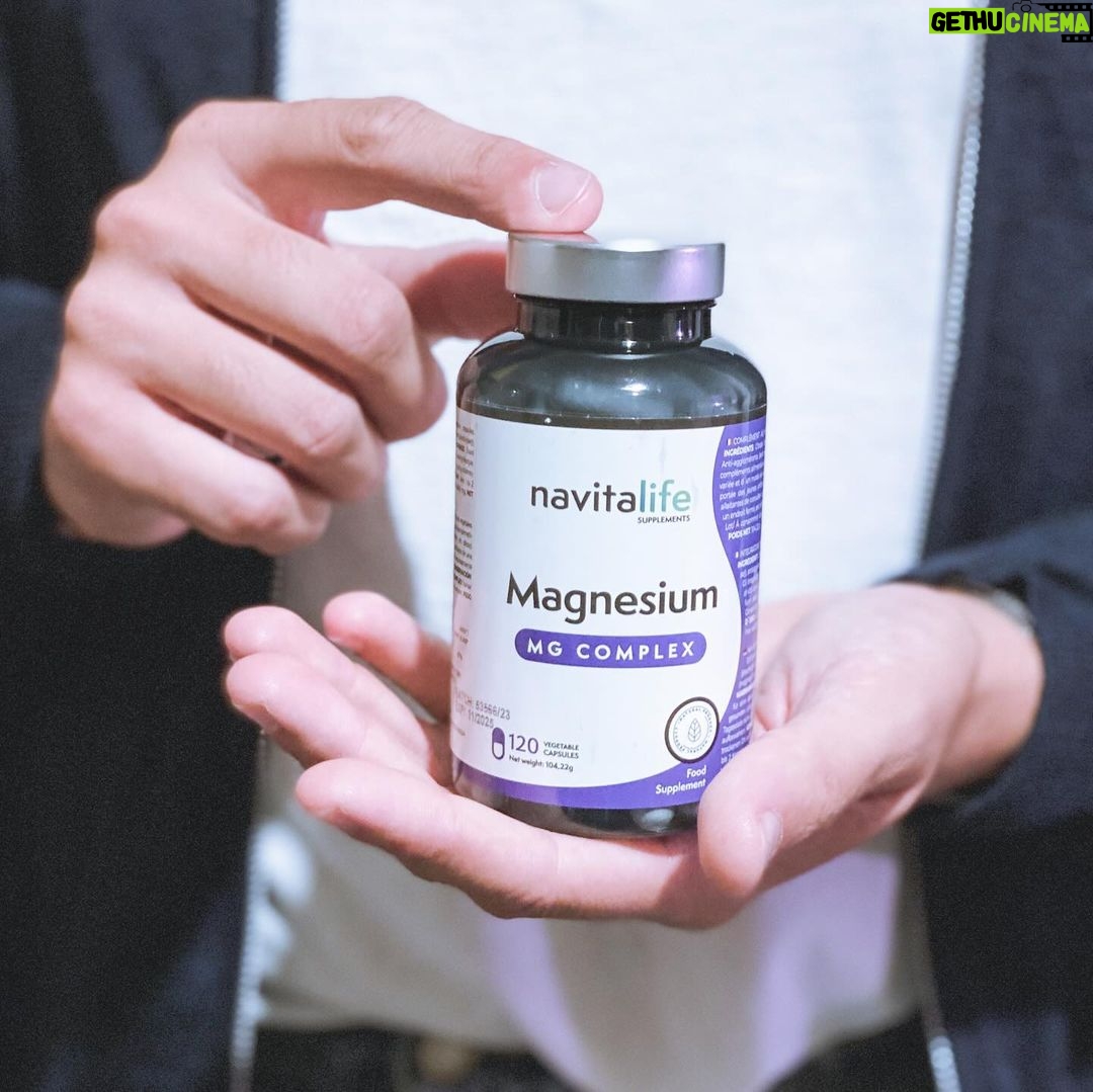 Carlos Nóbrega Instagram - Magnesium⠀ ⠀ 🟢Favorece el metabolismo energético y reduce la fatiga⠀ 🟢Mantiene los músculos y los huesos sanos⠀ ⠀ Beneficios:⠀ ⠀ ✓ Apoya el sueño reparador y la salud del estado de ánimo: el magnesio es vital para ayudar a calmar la mente y promover la relajación general, apoyando la reducción del estrés para que puedas estar tranquilo, relajado y listo para dormir. ⠀ ⠀ Además el magnesio puede mejorar el estado de ánimo y promover el alivio del estrés y la ansiedad.⠀ ⠀ ✓ Promueve músculos saludables, huesos y cardio: Le da a tu sistema cardiovascular un impulso saludable mediante la activación de enzimas esenciales en el cuerpo requerido para muchas funciones corporales. ⠀ ⠀ El magnesio es esencial para la producción de energía.⠀ ⠀ ⠀ ¡Otro gran producto de @navitalife ! ⠀ 📍Disponible en Amazon⠀ ⠀ ⠀ ⠀ ⠀ ⠀ #magnesio #magnesium #saludybienestar #bellezanatural #cnlive #salud #health #healthcare #selfcare #cuidadointegral #fuerzayflexibilidad #colagenoefectivo #navitalife #suplemento #pielperfecta #vidasana #huesos #sueño #dormir ⠀