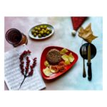 Carlos Nóbrega Instagram - ⠀ ¡Deliciosa! 🤤⠀ Irresistible, jugosa. ⠀ Así son las hamburguesas de vaca del @casadevacas 🍔⠀ ⠀ ⠀ - Absolutely delightful 🤤⠀ ⠀ ⠀ ⠀ #carne #meet #thebeefexperience⠀ ⠀ #cnlive #burguer #hamburguesa ⠀ #foodlover #meat #carne #carnes #comida #food #hamburguer #hamburguesa #comida #foodstagram #foodblogger #casadevacas