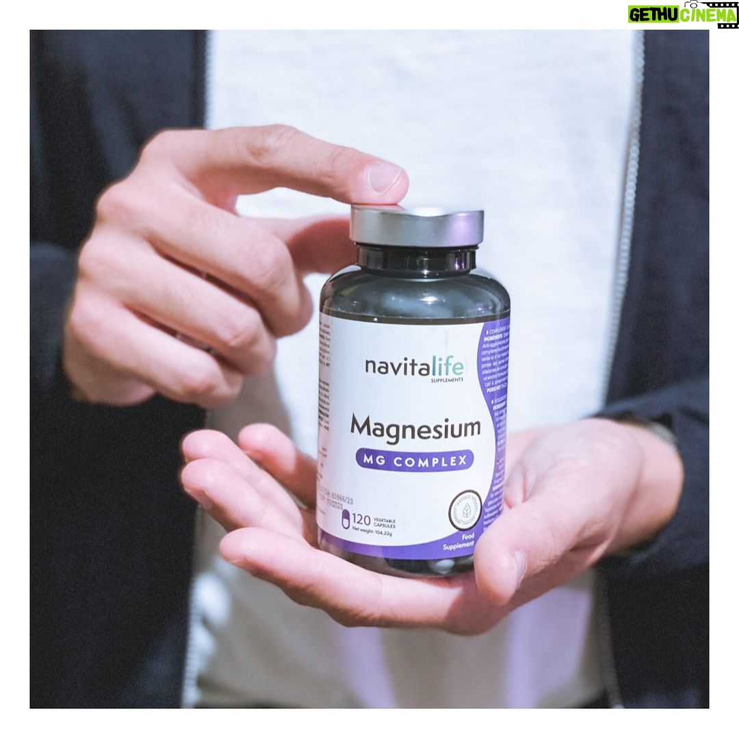 Carlos Nóbrega Instagram - Magnesium⠀ ⠀ 🟢Favorece el metabolismo energético y reduce la fatiga⠀ 🟢Mantiene los músculos y los huesos sanos⠀ ⠀ Beneficios:⠀ ⠀ ✓ Apoya el sueño reparador y la salud del estado de ánimo: el magnesio es vital para ayudar a calmar la mente y promover la relajación general, apoyando la reducción del estrés para que puedas estar tranquilo, relajado y listo para dormir. ⠀ ⠀ Además el magnesio puede mejorar el estado de ánimo y promover el alivio del estrés y la ansiedad.⠀ ⠀ ✓ Promueve músculos saludables, huesos y cardio: Le da a tu sistema cardiovascular un impulso saludable mediante la activación de enzimas esenciales en el cuerpo requerido para muchas funciones corporales. ⠀ ⠀ El magnesio es esencial para la producción de energía.⠀ ⠀ ⠀ ¡Otro gran producto de @navitalife ! ⠀ 📍Disponible en Amazon⠀ ⠀ ⠀ ⠀ ⠀ ⠀ #magnesio #magnesium #saludybienestar #bellezanatural #cnlive #salud #health #healthcare #selfcare #cuidadointegral #fuerzayflexibilidad #colagenoefectivo #navitalife #suplemento #pielperfecta #vidasana #huesos #sueño #dormir ⠀