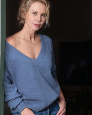 Carole Richert Instagram - Ma série bleue…
Merci cher Christophe pour ton oeil bienveillant… Terminer l’année sous ton regard, c’est top, car l’hiver n’est pas forcément la saison idéale pour se faire tirer le portrait 😂, mais avec toi, tout passe , surtout la lumière 🤣 La vie en mieux!  Merci 👏👏
@chlartigephoto