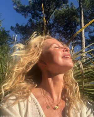 Carole Richert Instagram - On étire le soleil 🌞🌞🌞…encore un peu…#eteindien #airpur