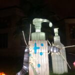 Carole Richert Instagram - L’exposition « mini-mondes » en voie d’illumination, au jardin des plantes, juste magique, onirique, passionnant, un peu effrayant, juste formidable et cela se termine dimanche !!! c’est AVATARLAND!!!Un autre monde plus grand que nature #jardindesplantes #paris #ecosysteme #baindelumiere #enviedetreuneluciole #voirleschosesengrand #leverlesyeux