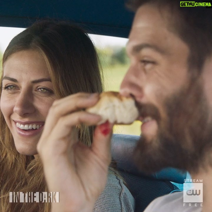 Casey Deidrick Instagram - I love Thursday nights. First a💥🍆 now a 💥👃. Thanks @cwinthedark🤙🏼 Also @yzinkow wrote tonight’s episode🙌🏼 #thecw #cbs #benstiller