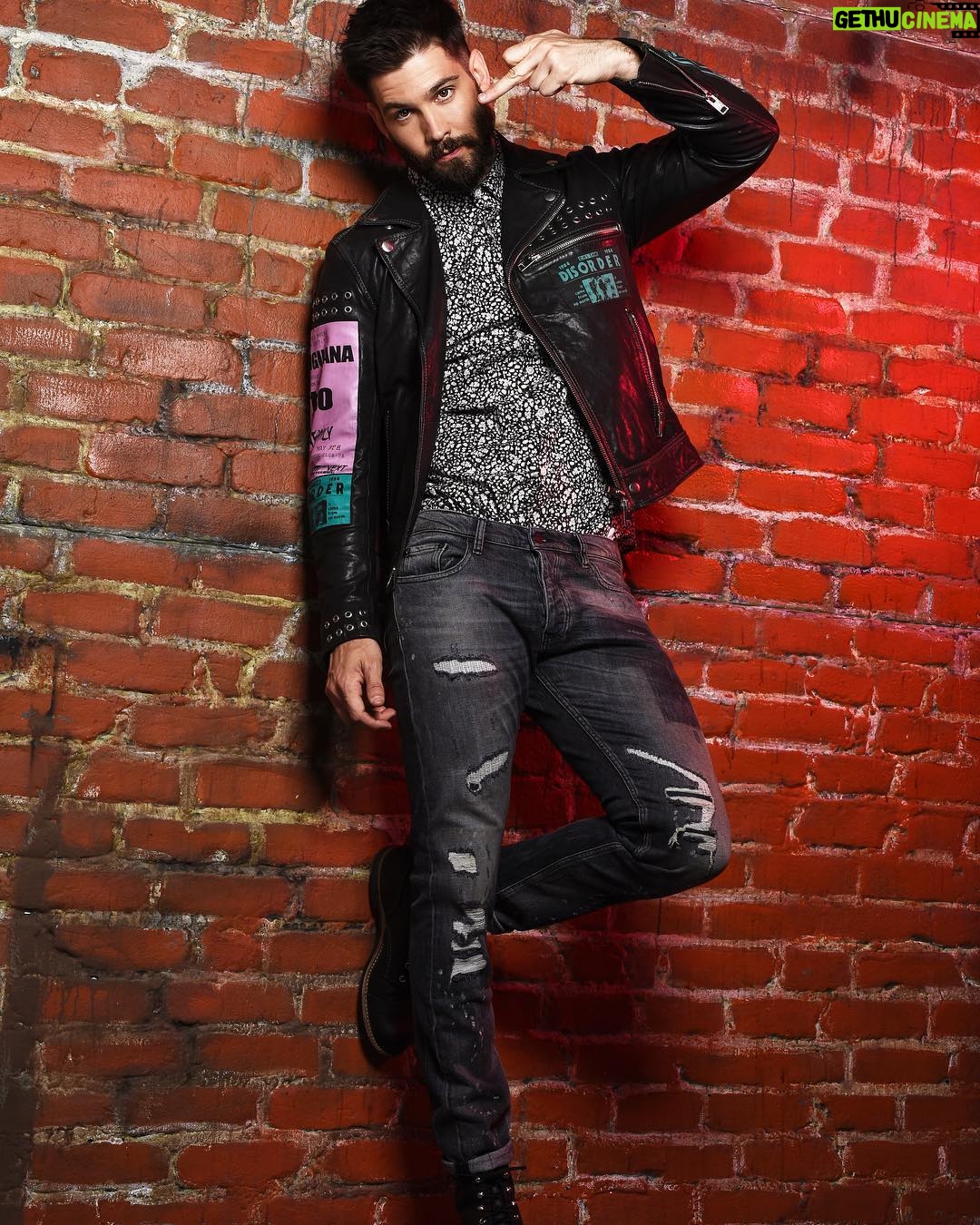 Casey Deidrick Instagram - New interview out for @abookof Photos by: phillldotcom Styling by: @langygang Grooming by: @josephadivari @graphicsmetropolis www.abookof.us/openbook/casey-deidrick. #mentalhealthawareness #thecw #cwinthedark