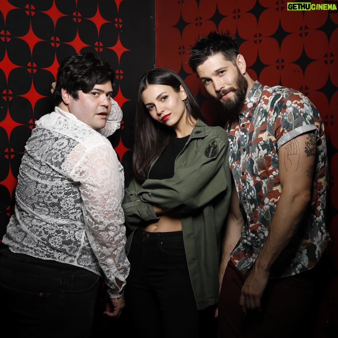Casey Deidrick Instagram - Eye Shadows...What We Do in the Candy? ...I don’t know, we’ll figure it out🤷🏻♂️ @harveyguillen crushes it in @theshadowsfx @victoriajustice Photo by @ianspanier #TeamGuillermo styled by @langygang #whatwedointheshadows #mtv #eyecandy #mtveyecandy