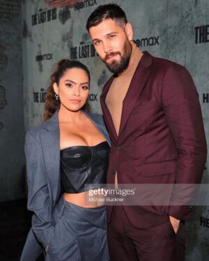 Casey Deidrick Instagram - Thank you for having us @hbomax. I’ve been a huge fan of this game ever since it came out 10 years ago. The last photo was the best I’ve ever looked on the carpet, don’t @ me. @thelastofus