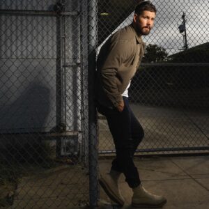 Casey Deidrick Instagram - Just over here praying this UFO takes me with them 🛸 📸: I got to shoot with the very talented @hrodriguezphotos thank you for spending the day with me and sharing your kindness🙏🏻 💇🏽‍♂️: @josephchase