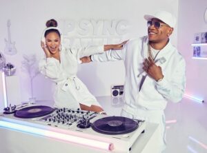 Casey Patterson Instagram - Congratulations to these two and TEAM #LIPSYNCBATTLE on 2 Critics Choice TV Nominations today! Best Structured Reality Show and Female Star of The Year for our #chrissyteigen 👏🏻👏🏻❤️ 🙌🏻🙌🏻 #llcoolj #criticschoiceawards