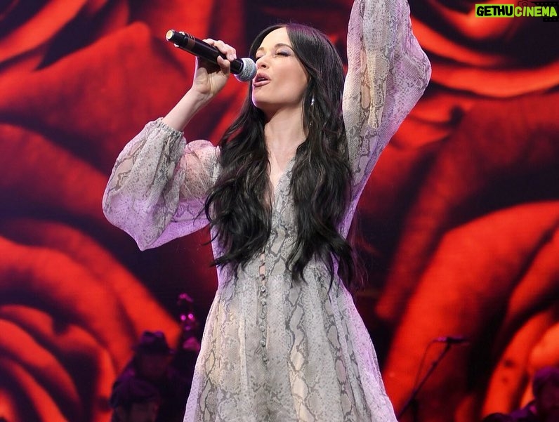 Casey Patterson Instagram - A once in a lifetime night in Nashville with so many incredible artists to celebrate #lorettalynn the woman who started it all for so many. The love was real. ππ» @aharnell @patsylynnrussell @dmoney1966 @cat_carson πΈ John Shearer & Jason Kempin