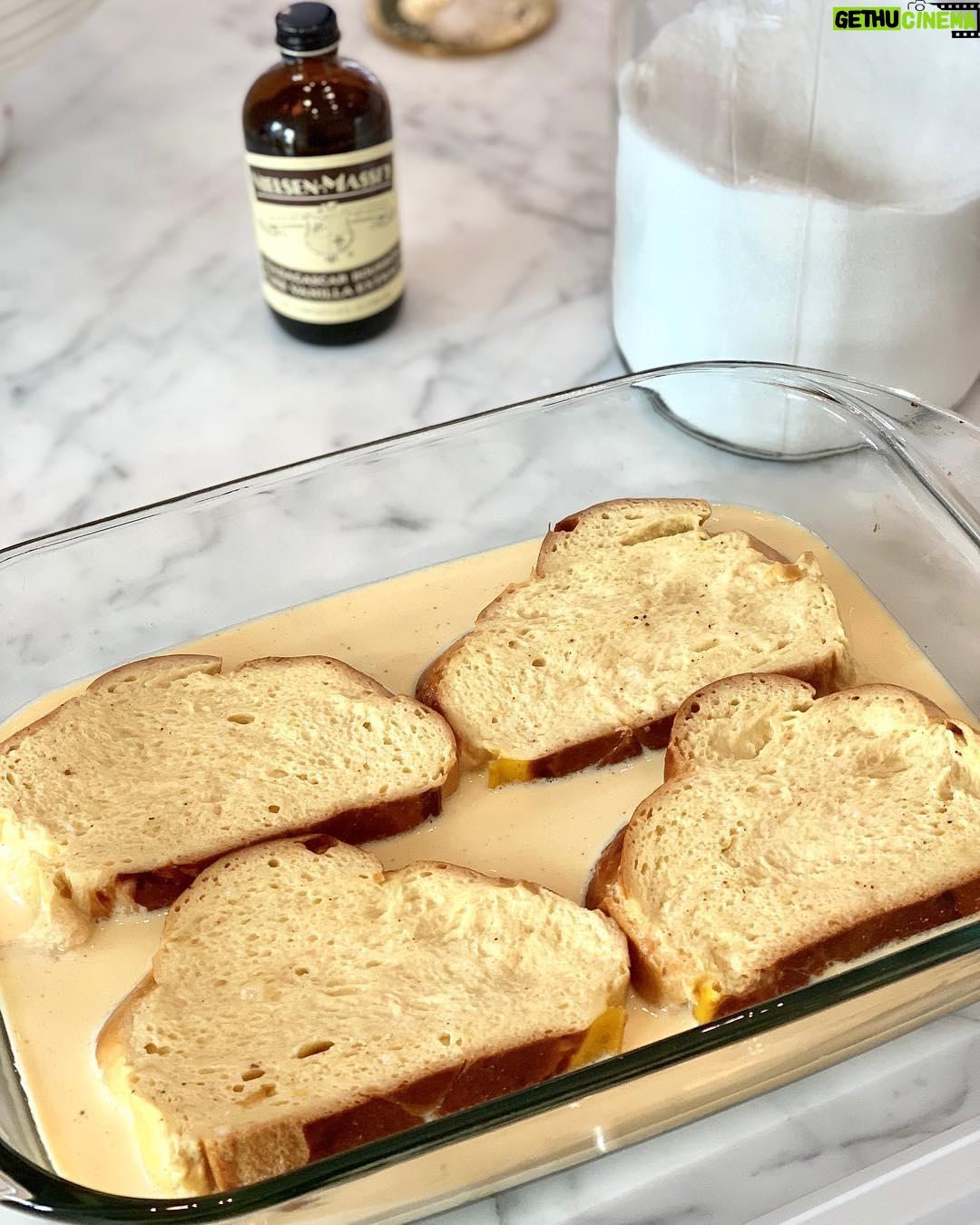 Casey Patterson Instagram - Sunday Brunch experiment ~ Creme Brûlée French Toast with Blueberry Grand Marnier and Cassis Compote, Meyer Lemon Zest and a little pyro 🔥 for the caramelized love on top 👩🏻🍳#brunch Soho