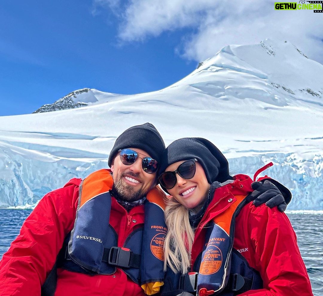 Cassandra Scerbo Instagram - Touchdown back in the states! Lots of travel spam coming your way ❄️There are no words to express my gratitude for being invited on this indescribable trip to #Antarctica with my man and his wonderful family! Here we are exploring on one of the ships’ zodiacs. I promise many’a penguin vids to come ;) stay tuned.. 🐧