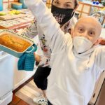 Cat Cora Instagram - Let’s all wish Eli a very Happy Birthday🥳🥳🥳 you are such a warrior and an amazing chef and baker 💪💪 @harryandelimorrisonsdad #happybirthdayEli #ElitheBaker #ElitheChef #ElitheWarrior @little_warrior_foundation