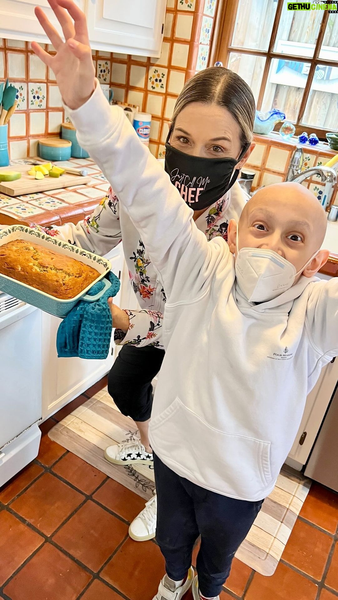 Cat Cora Instagram - Let’s all wish Eli a very Happy Birthday🥳🥳🥳 you are such a warrior and an amazing chef and baker 💪💪 @harryandelimorrisonsdad #happybirthdayEli #ElitheBaker #ElitheChef #ElitheWarrior @little_warrior_foundation