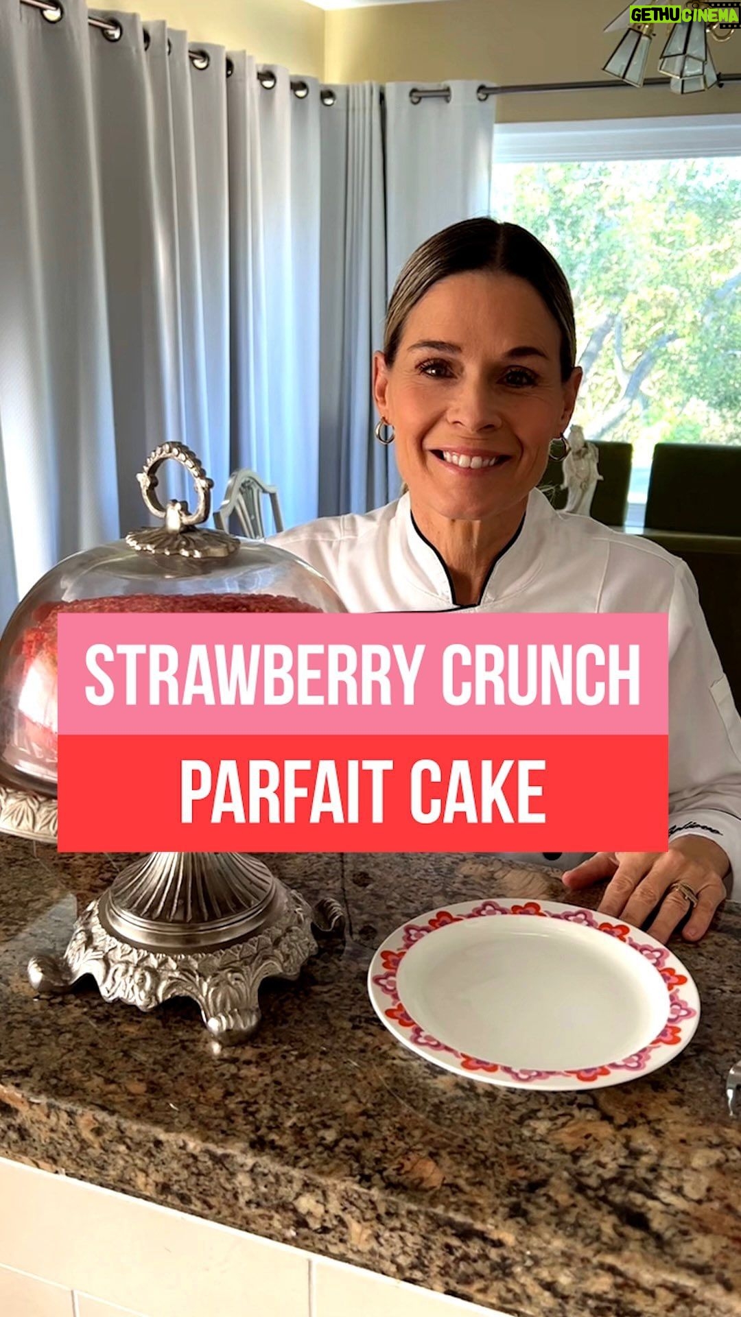 Cat Cora - 2.8K Likes - 🍓Still need something to wow your Valentine with? The Strawberry Crunch Parfait Cake from @carouselcakes is sure to impress! Find it and the rest of my @Goldbelly favorites at goldbelly.pxf.io/cat-cora. You can also order my boys’ favorite Heart-Shaped Rainbow cookies at the link in my bio! ❤️
#valentinesday #valentinesdaygifts #foodlove #goldbellydesserts #fooddelivery
