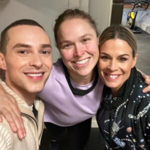 Cat Cora Instagram - 👩🏻‍🚀 A little peak at life in the HAB on Mars! #StarsonMars @realityclubfox @foxtv 

@adaripp #rondarousey @tinashenow @beastmode @arielwinter @paulpierce @porsha4real @richtercommaandy @lancearmstrong