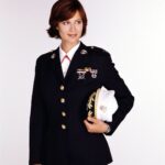 Catherine Bell Instagram - Lt. Col. Mackenzie 🌟 JAG Any one have a guess why I’m wearing fatigue uniform on the bottom half?? Comment below !! ⬇️⬇️⬇️ #fbf #JAG @cbstv @paramountpics