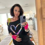Catherine Bell Instagram - Still the best decade! 🕺 🪩 #80s #party