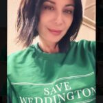 Catherine Bell Instagram - You can be the voice for the 300 + mature trees, wildlife and thousands of sports enthusiasts who enjoy this last 16 acres of green space in Los Angeles @saveweddington_ @AGjeans has launched this line of golf & tennis apparel with a portion of proceeds donated to help fight the development of this historical space.” And the clothes are super cute too!! this sweatshirt is the softest!! 💚 @saveweddington_ @agjeans