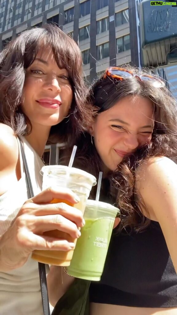 Catherine Bell Instagram - NYC getaway 💙✈️🏙️ @gemmma.bell #momsanddaughters #birthday #food #music (Sorry I deleted and reposted! Had a sound glitch!) 🙈