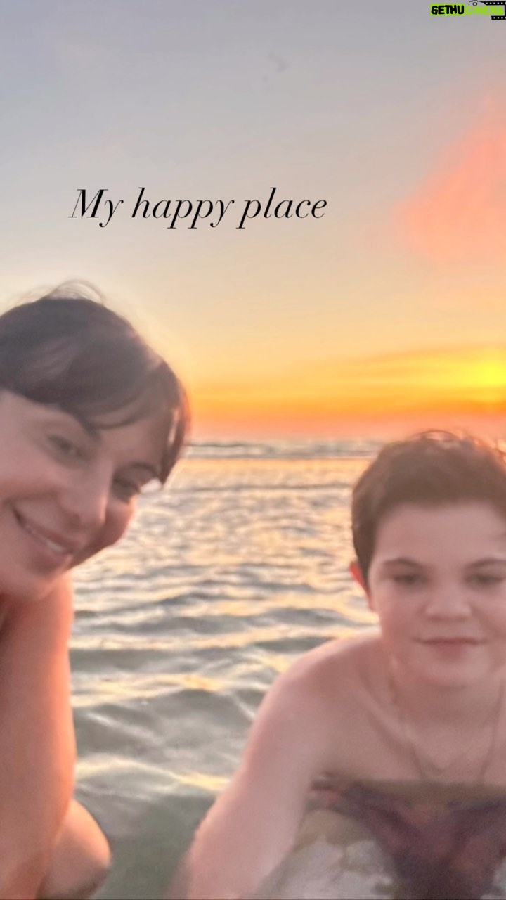 Catherine Bell Instagram - Weekends 🌅 . . . . #sunsets #family #dogsofinstagram #beachlife