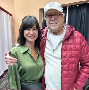 Catherine Bell Instagram - Fangirl moment!!! Mr. Chevy Chase! And so many other great people I’ve had a chance to meet here! ❤️🎄🫶🏼
#christmascon2023 @thats4ent ❤️
And yes that’s a custom made Pop! Bobble head Cassie doll!! 🤯😍