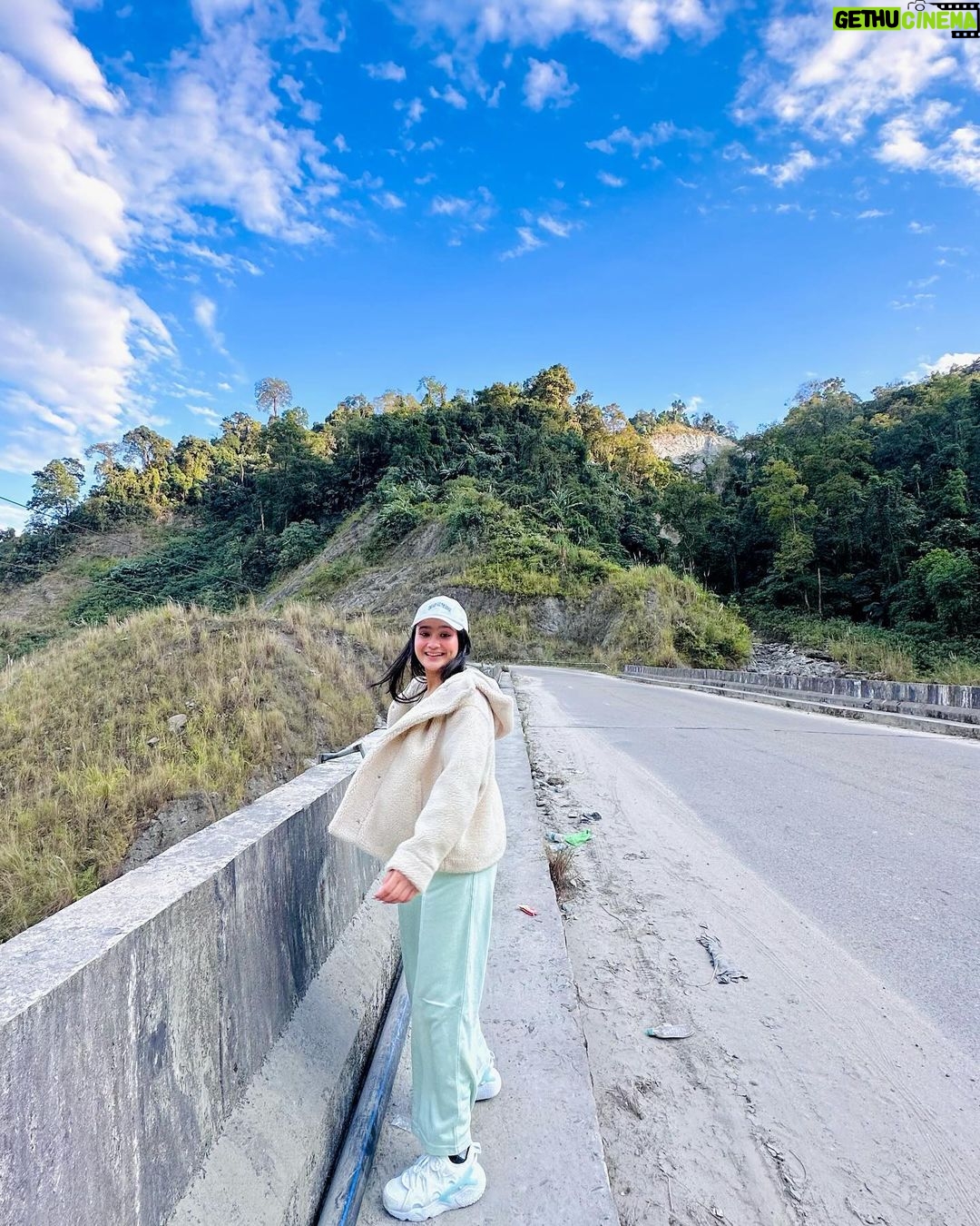 Celesti Bairagey Instagram - सुकून🤍 #home #northeastindia
