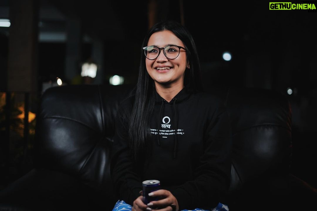 Celesti Bairagey Instagram - A very fun podcast with @theuntold.podcast by @aboyobbhuyan coming tomorrow i.e 03.01.2024- Stay Tuned🩵 Ps- we're flaunting the new 'Satya' hoodies by @aboyobbhuyan and not to forget the brand new black sofa🫶 #podcast #untold Guwahati, Assam