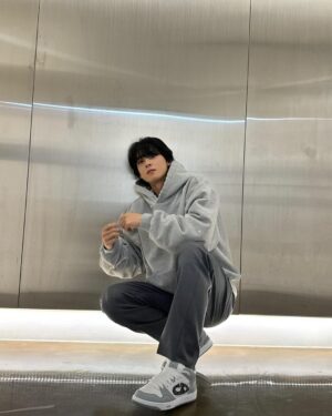Cha Eun-woo Instagram - #Dior #DiorB57