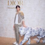 Cha Eun-woo Instagram - #dioriviera Singapore