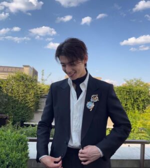 Cha Eun-woo Instagram - @chaumetofficial 💎